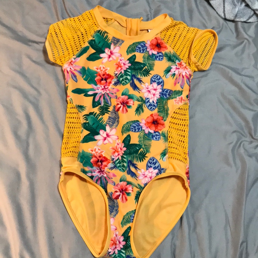 One piece bathing suit